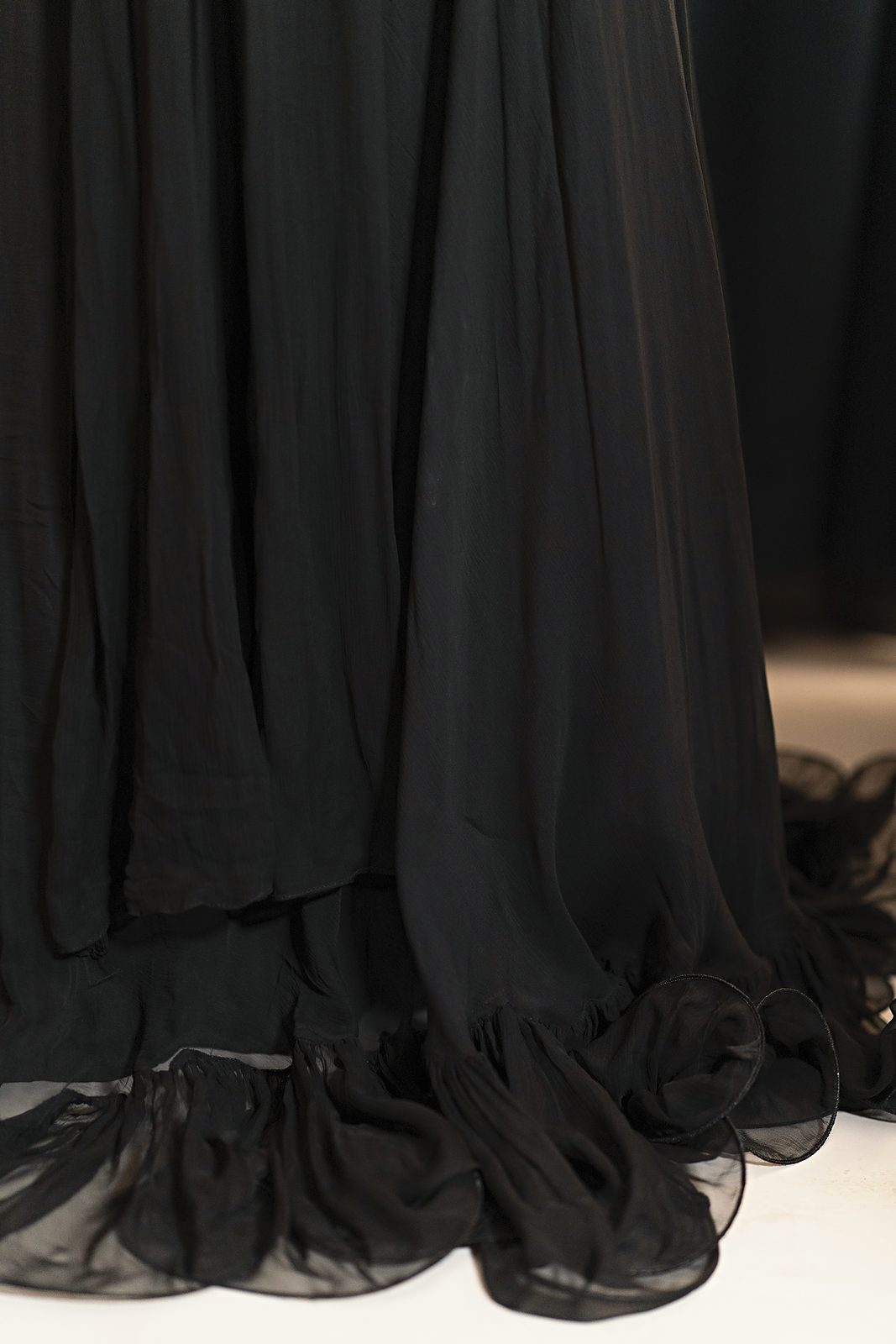 Étoile: 2-Piece Sitara-Cuff Crinkle Chiffon Frock with Beaded-Neck Dupatta - Image 8