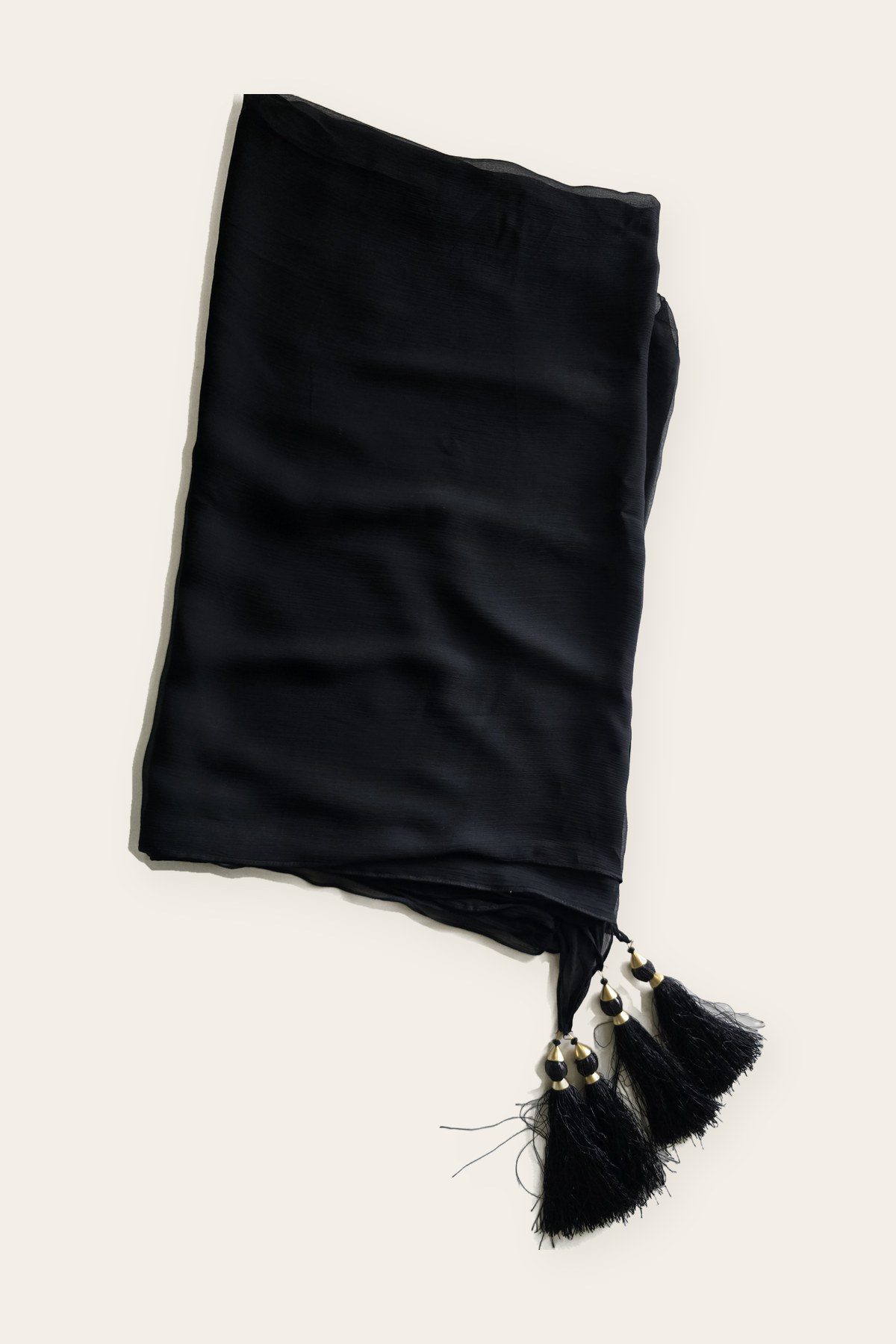 Black crinkle dupatta with resham tassels by Éléganza