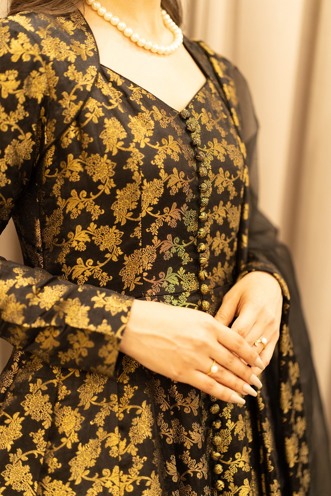 Shahana: 3-Piece Jamawar Latkan-Back Anarkali Set - Image 2