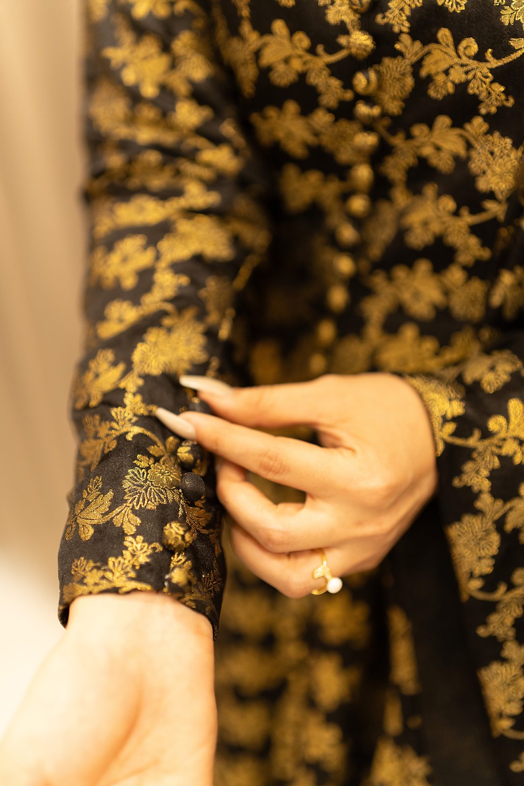 Shahana: 3-Piece Jamawar Latkan-Back Anarkali Set - Image 4