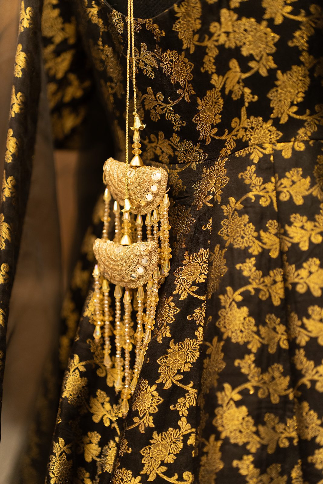 Shahana: 3-Piece Jamawar Latkan-Back Anarkali Set - Image 9