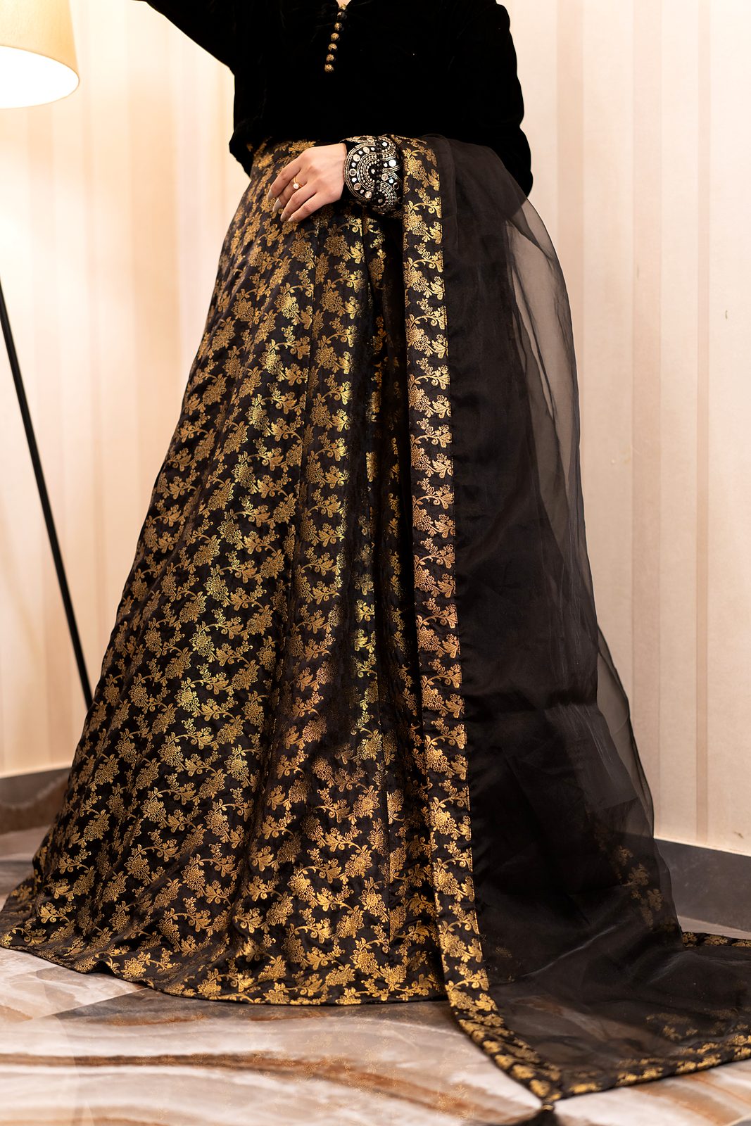 Sultana: 3-Piece Velvet Lapel-Collar Jamawar Lehenga Set - Image 7