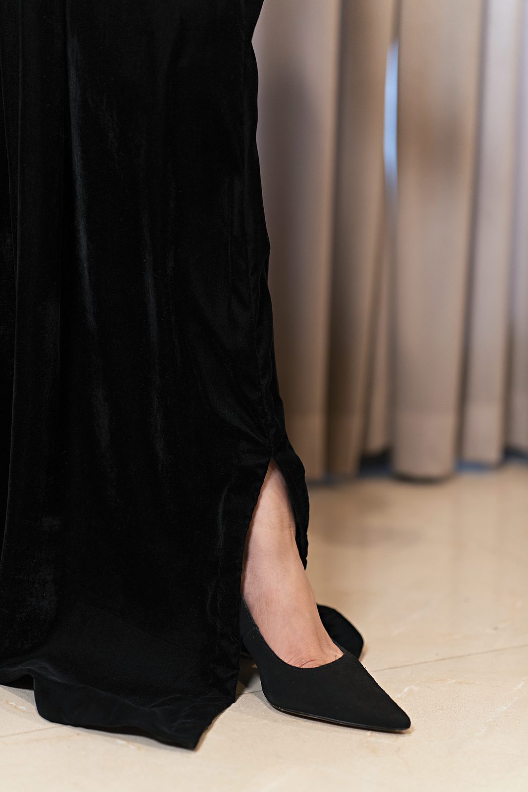 Velours: Micro Velvet Hand-Embroidered Keyhole Kaftan - Image 7