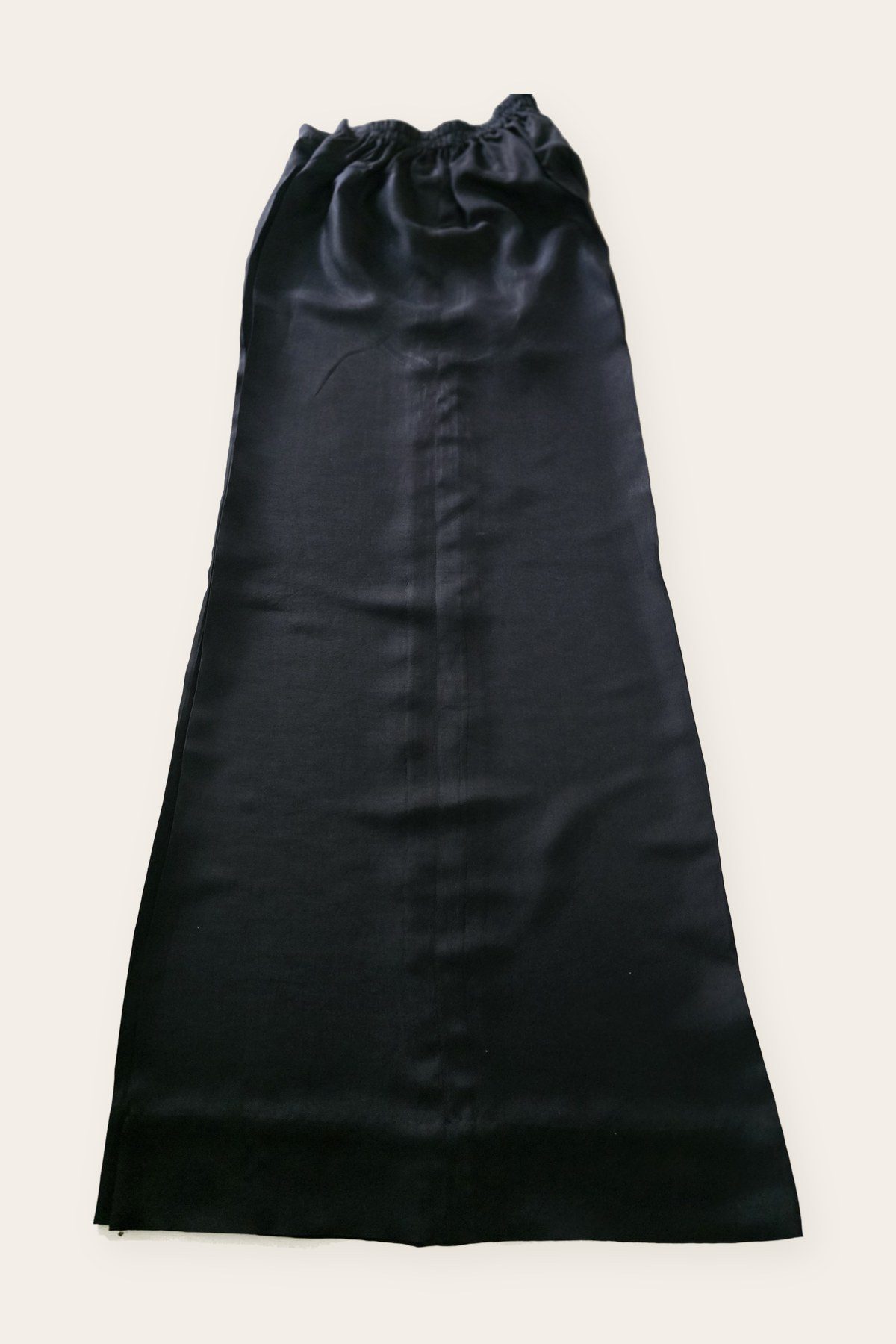 Black wide-leg palazzo in Éléganza Silk
